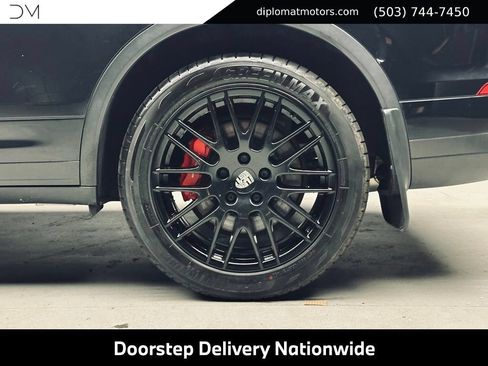 Used 2015 Porsche Cayenne Turbo AWD/4WD image 45