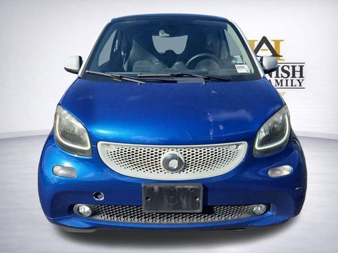 Used 2016 smart fortwo passion RWD image 2
