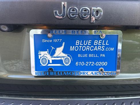 Used 2008 Jeep Commander Sport image 17