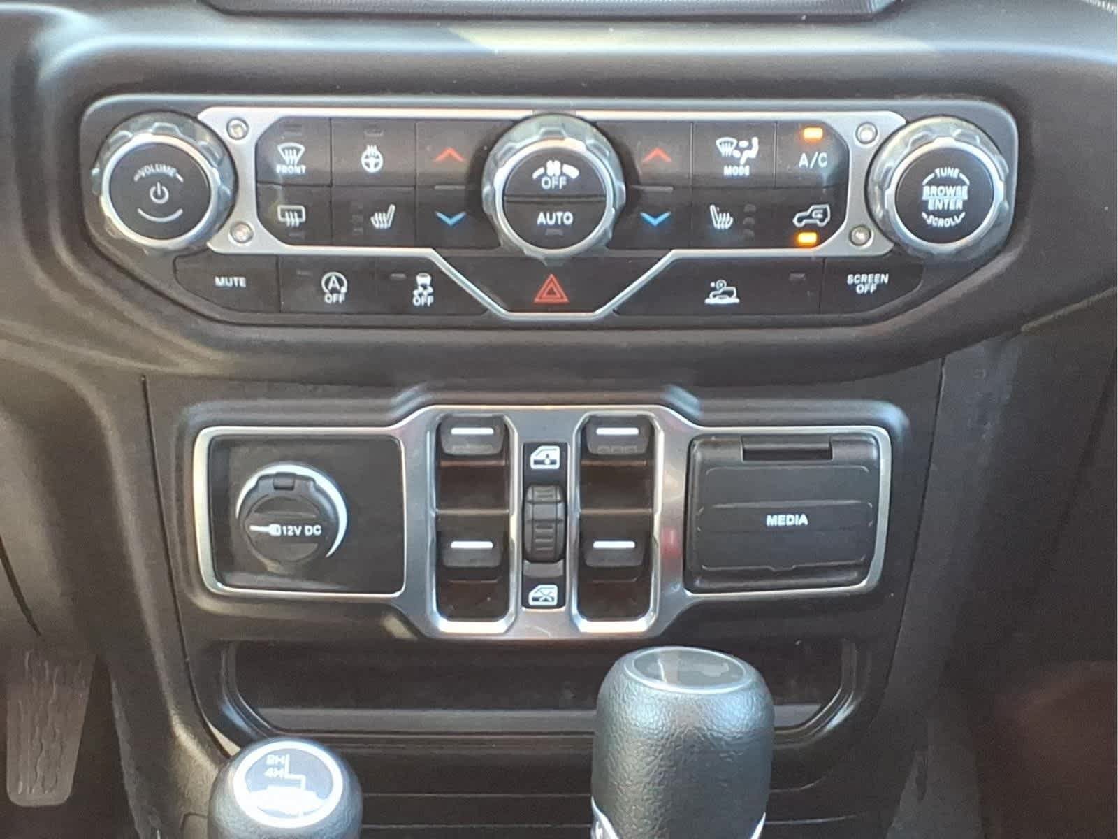 Used 2023 Jeep Wrangler Unlimited Sport AWD/4WD image 25