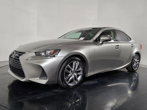 Certified 2020 Lexus IS 300 image 2