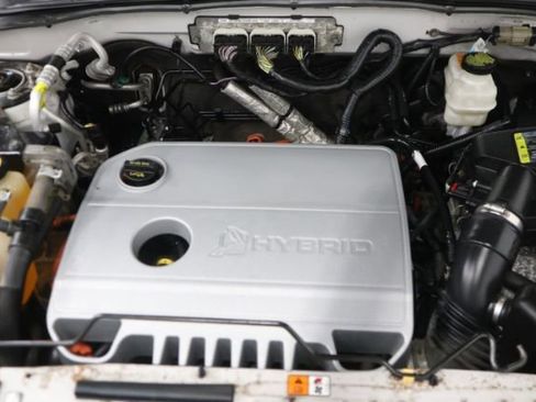 Used 2010 Ford Escape Limited image 19