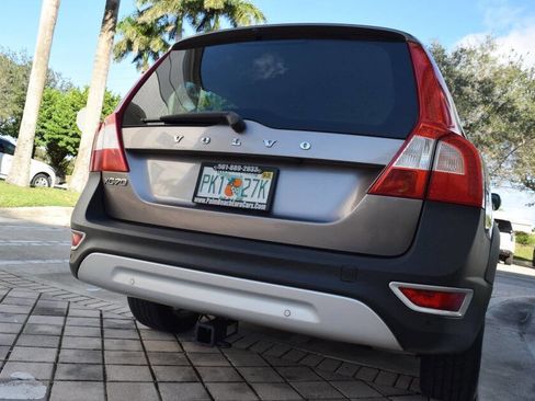 Used 2011 Volvo XC70 3.2 w/ Premium Pkg image 19