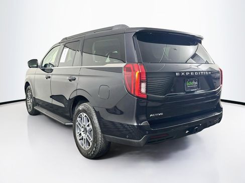 Used 2025 Ford Expedition Active AWD/4WD image 5