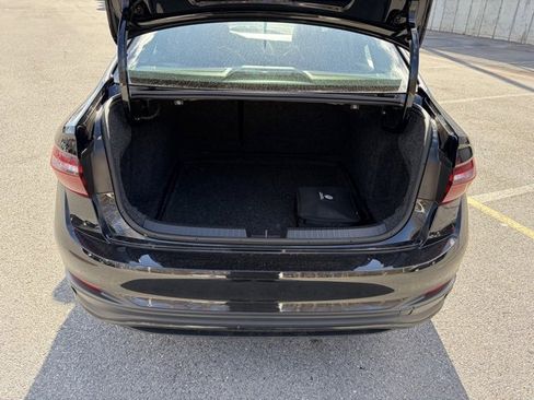 Used 2024 Volkswagen Jetta SE w/ Black Wheel Package image 7