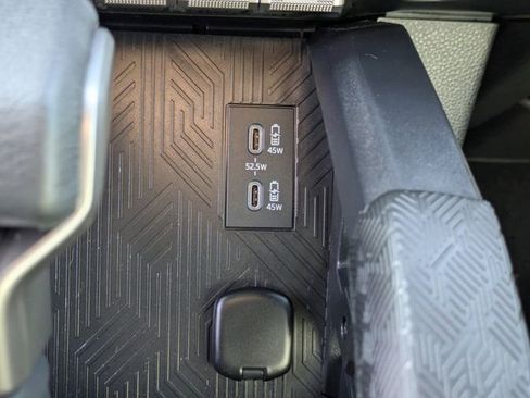 Used 2025 Toyota Tacoma Limited image 17