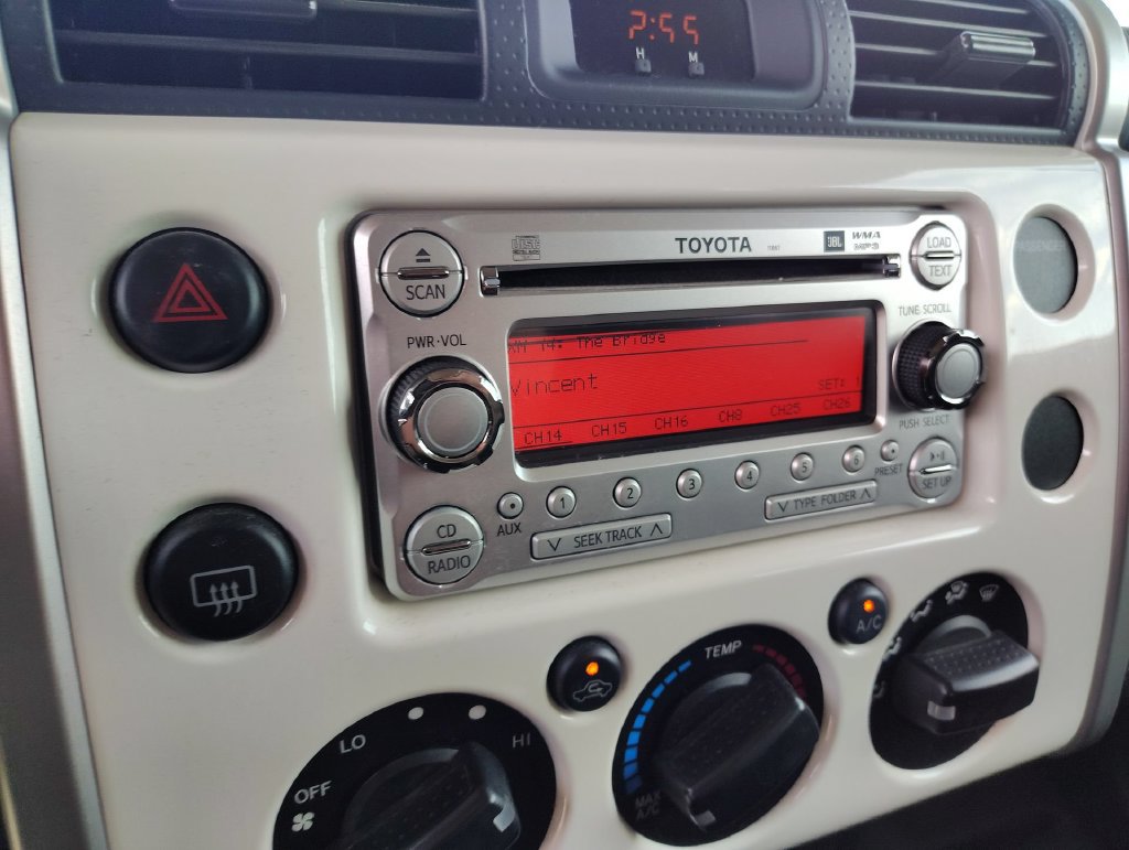 Used 2012 Toyota FJ Cruiser 4WD w/ Upgrade Pkg image 11