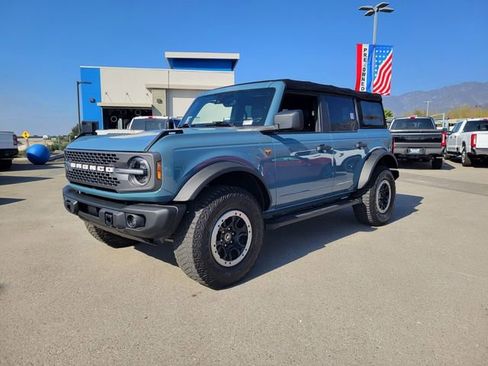Used 2022 Ford Bronco Badlands w/ Sasquatch Package image 2