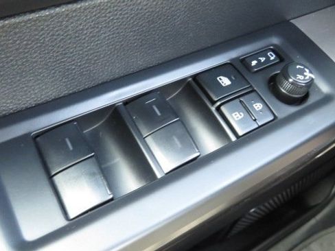 Used 2022 Toyota Tundra SR5 image 25