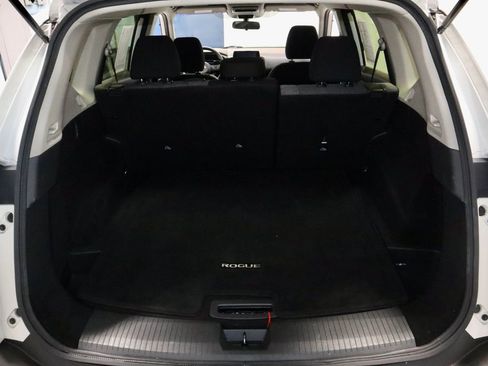 Certified 2023 Nissan Rogue SV image 13