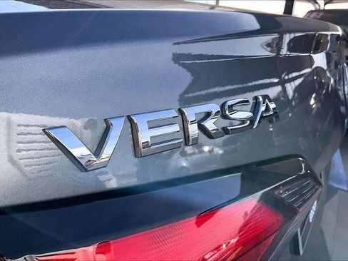 Used 2025 Nissan Versa S w/ Trunk Package image 9