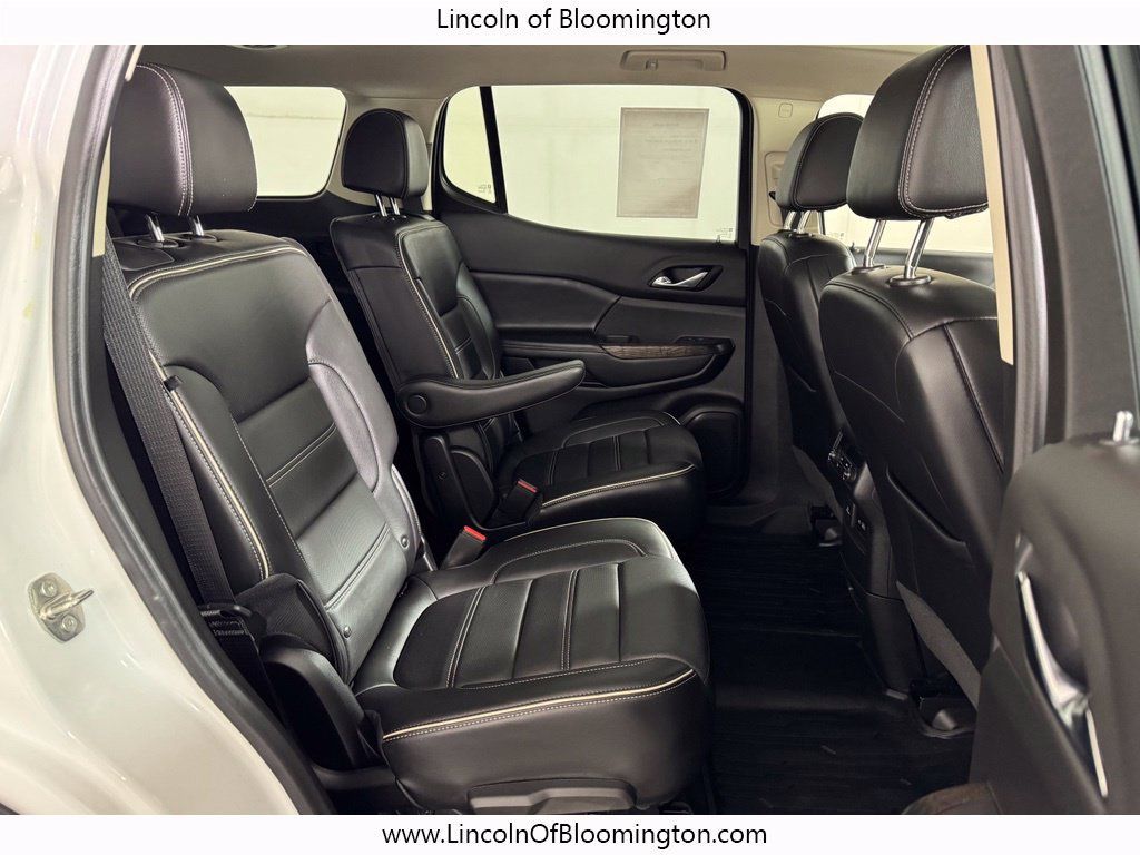 Used 2022 GMC Acadia Denali w/ Denali Ultimate Package AWD/4WD image 13