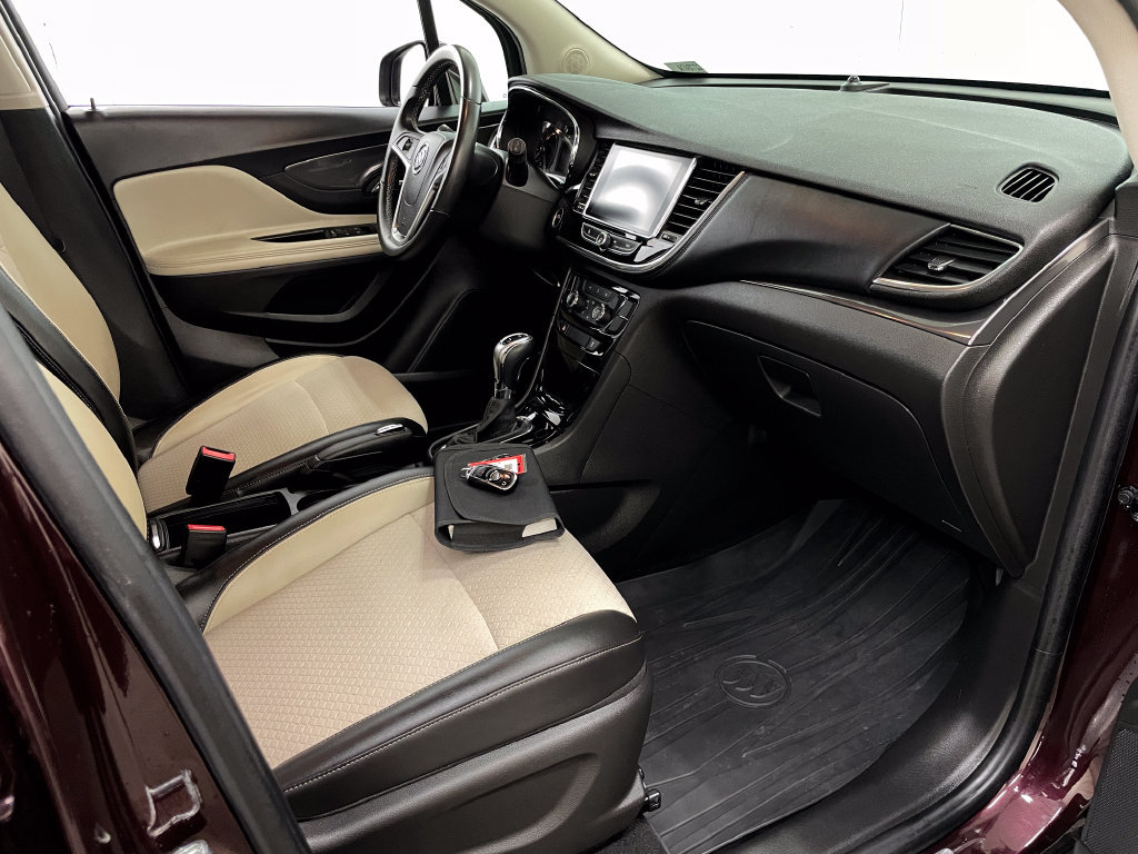 Certified 2018 Buick Encore Preferred FWD image 36