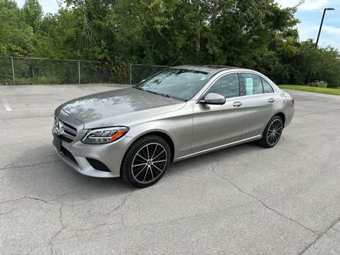 Used 2019 Mercedes-Benz C 300 4MATIC Sedan image 2