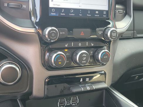 Used 2023 RAM 1500 Big Horn AWD/4WD image 27