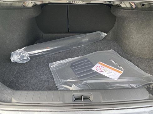 New 2025 Nissan Sentra SR w/ SR Premium Package FWD image 14