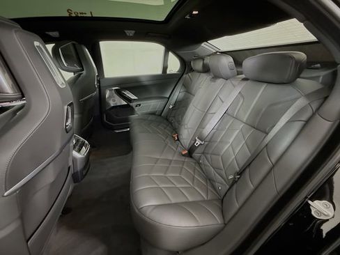 New 2026 BMW 760i xDrive image 26