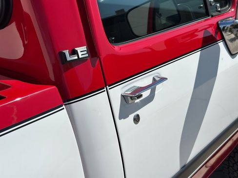 Used 1991 Dodge D/W Truck 250 image 33