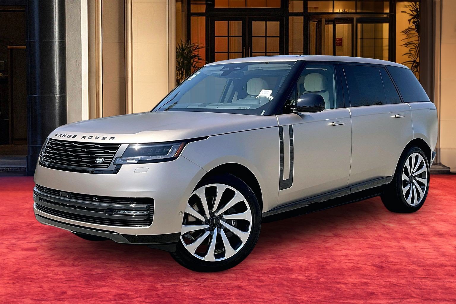 New 2026 Land Rover Range Rover Long Wheelbase SE AWD/4WD image 1