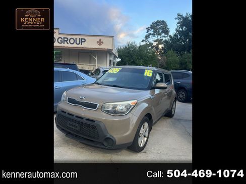 Used 2016 Kia Soul FWD image 1