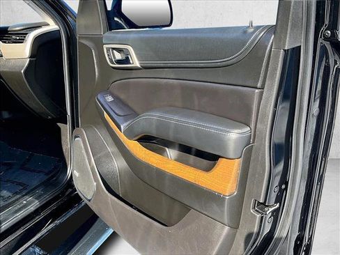 Used 2018 GMC Yukon Denali w/ Denali Ultimate Package image 19