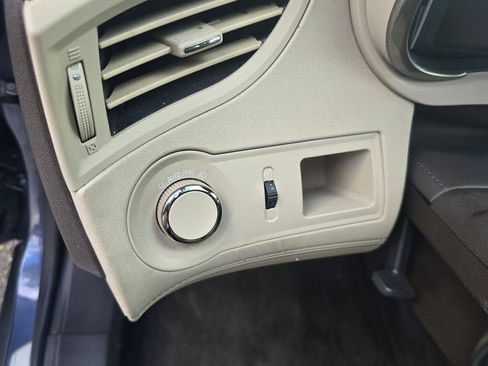 Used 2014 Buick LaCrosse Leather FWD image 41