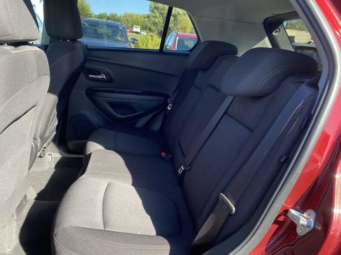 Used 2017 Chevrolet Trax LT image 16