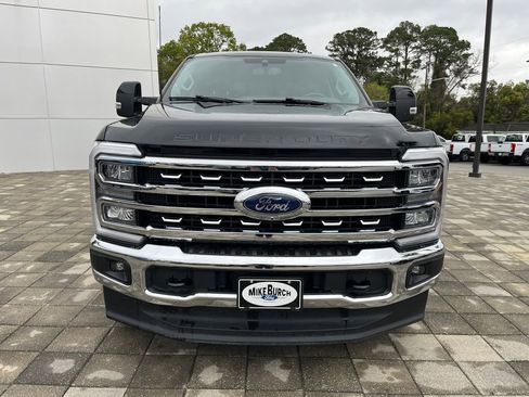 Used 2024 Ford F250 Lariat image 9
