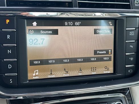 Used 2018 Lincoln Continental Black Label w/ Rear-seat Package image 20