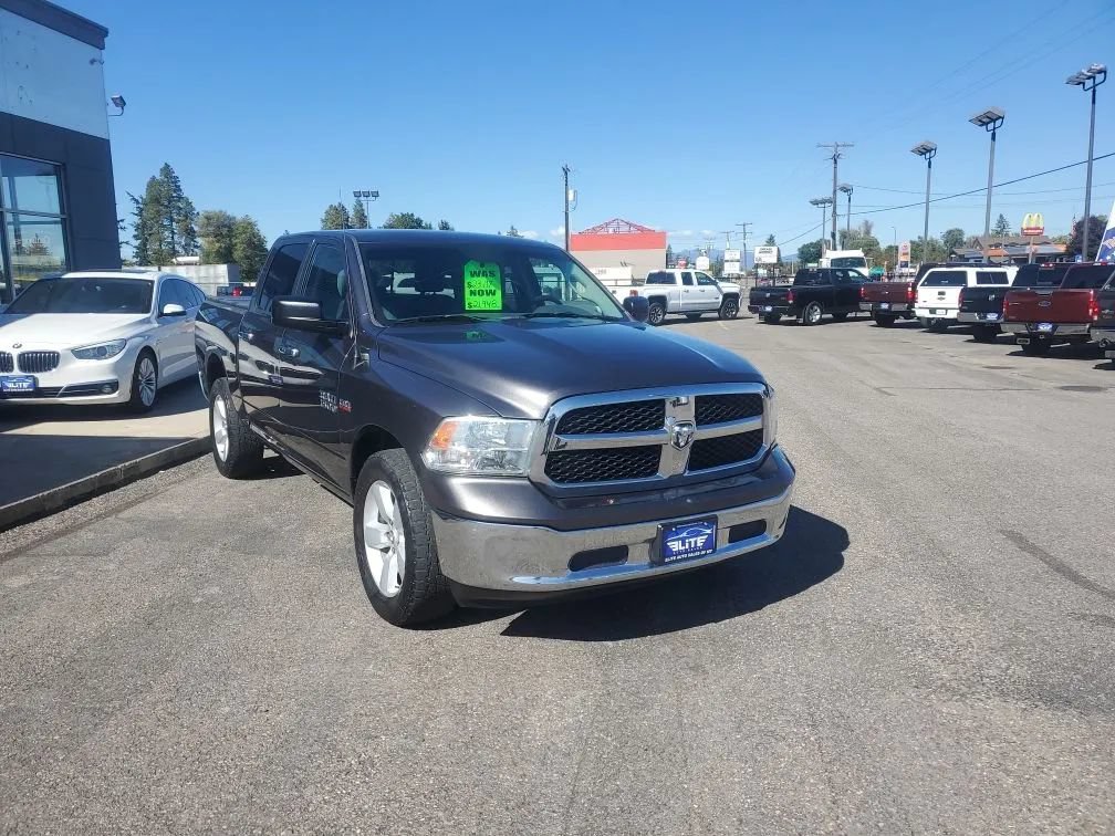 Used 2017 RAM 1500 Classic SLT AWD/4WD image 4