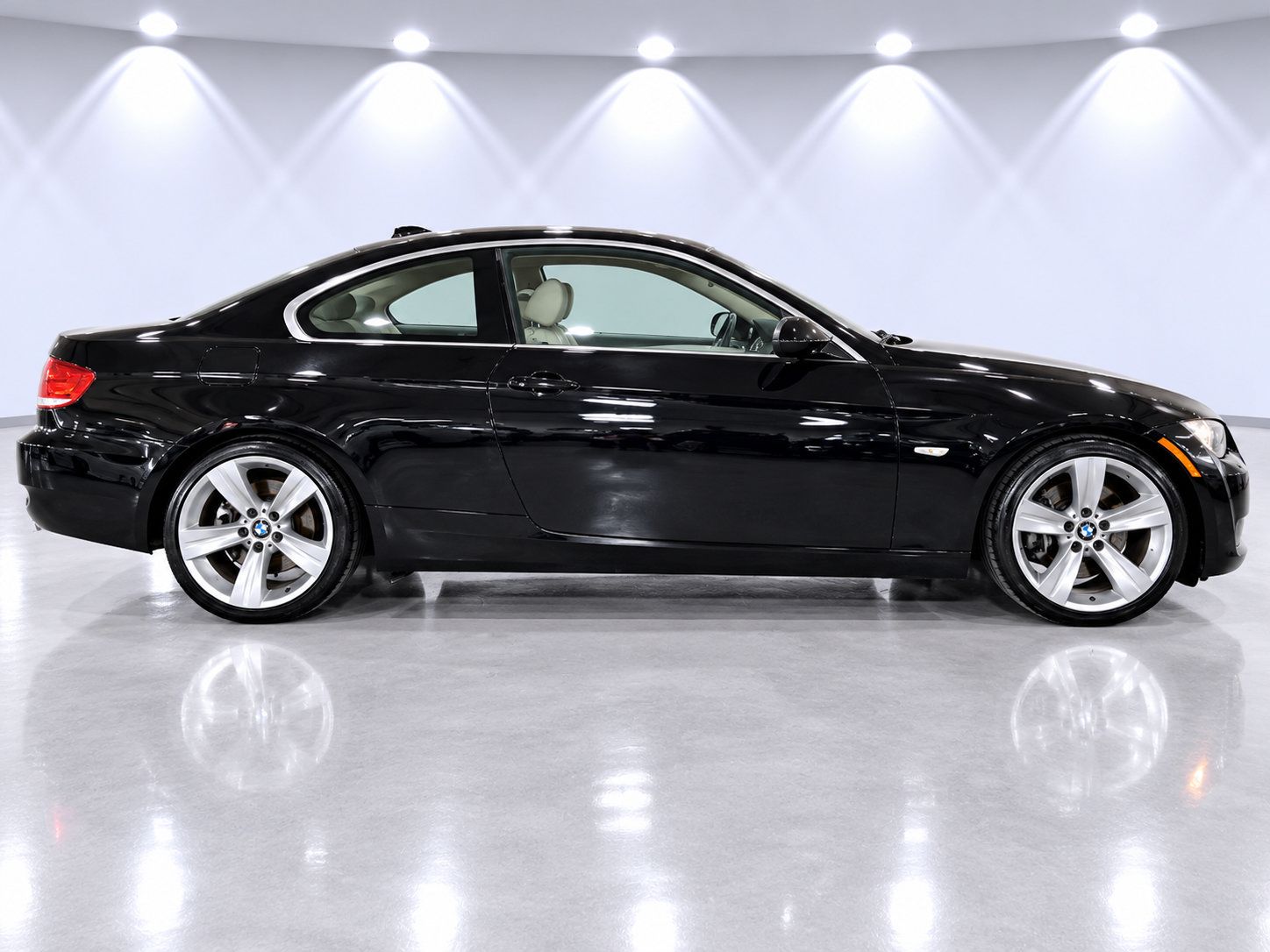 Used 2007 BMW 335i Coupe RWD image 2