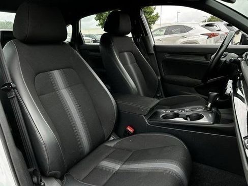 Used 2023 Honda Civic Sport image 29