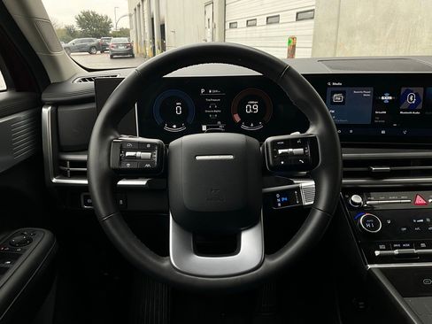 Used 2025 Hyundai Santa Fe SEL image 32