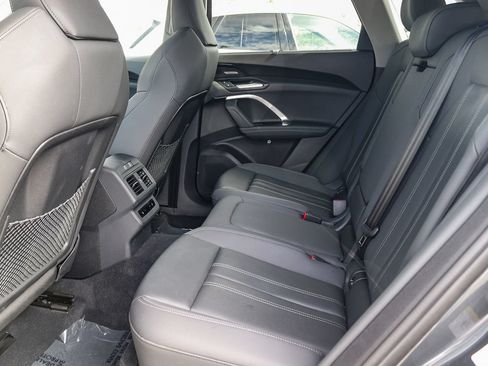Used 2025 Audi Q5 Prestige AWD/4WD image 18