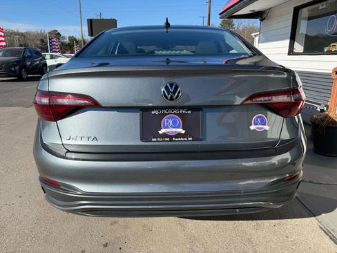 Used 2024 Volkswagen Jetta S image 6