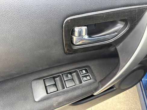 Used 2009 Nissan Rogue SL w/ Premium Pkg FWD image 22