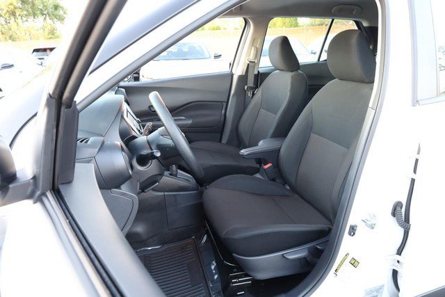 Certified 2025 Nissan Kicks Play S FWD image 7