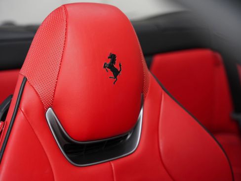 Used 2022 Ferrari Portofino M image 34