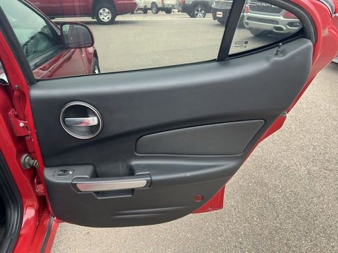 Used 2006 Pontiac Grand Prix GXP w/ Sun And Sound Package image 29