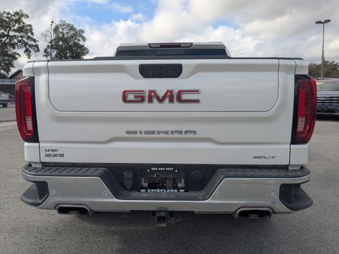 Used 2022 GMC Sierra 1500 SLT w/ SLT Premium Plus Package AWD/4WD image 4