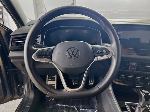 Certified 2025 Volkswagen Jetta Sport FWD image 11