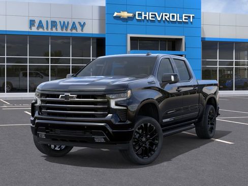 New 2026 Chevrolet Silverado 1500 High Country w/ High Country Premium Package AWD/4WD image 6