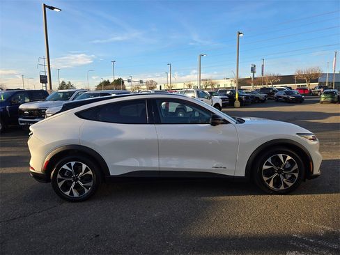 Used 2025 Ford Mustang Mach-E Select w/ Comfort Package Lite image 4