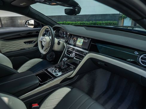 Certified 2024 Bentley Flying Spur S V8 AWD/4WD image 2
