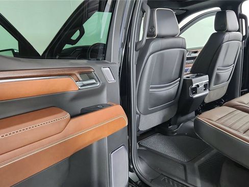 Used 2023 GMC Sierra 1500 Denali Ultimate AWD/4WD image 14