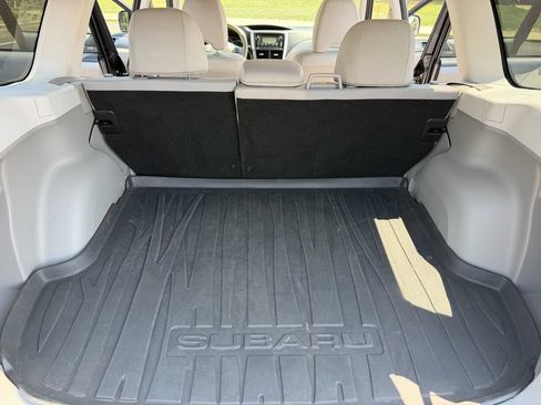 Used 2013 Subaru Forester 2.5X Premium w/ Popular Pkg 1 AWD/4WD image 23