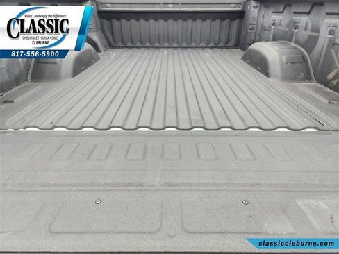 Used 2025 Chevrolet Silverado 2500 Custom w/ Custom Value Package image 32