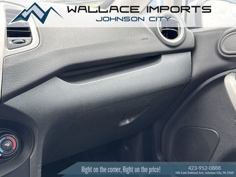 Used 2012 Ford Fiesta SES FWD image 19