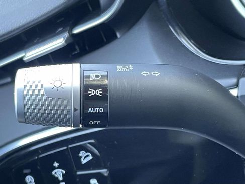 Used 2025 Genesis GV70 2.5T AWD/4WD image 22