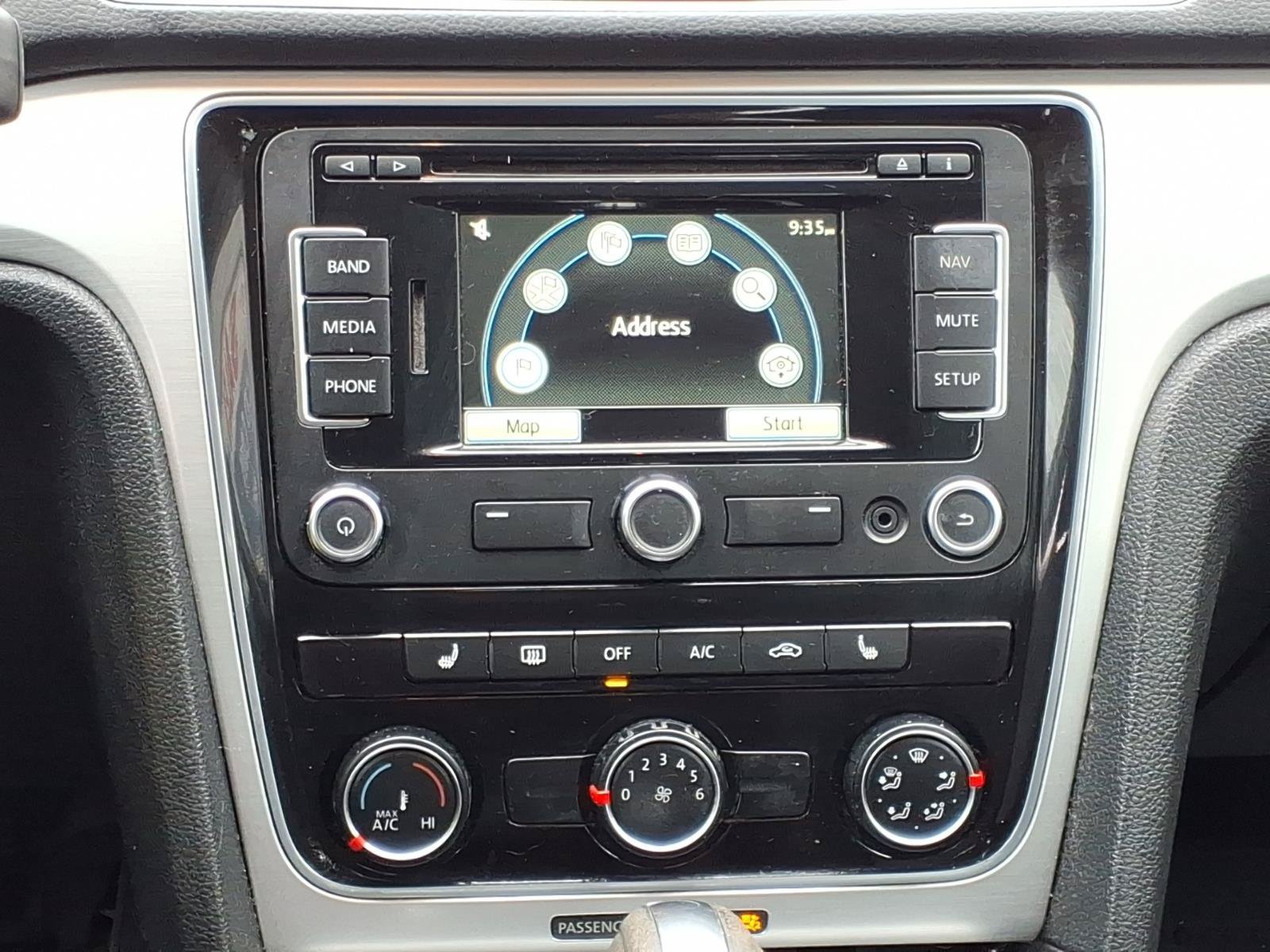 Used 2013 Volkswagen Passat 2.5 SE FWD image 6
